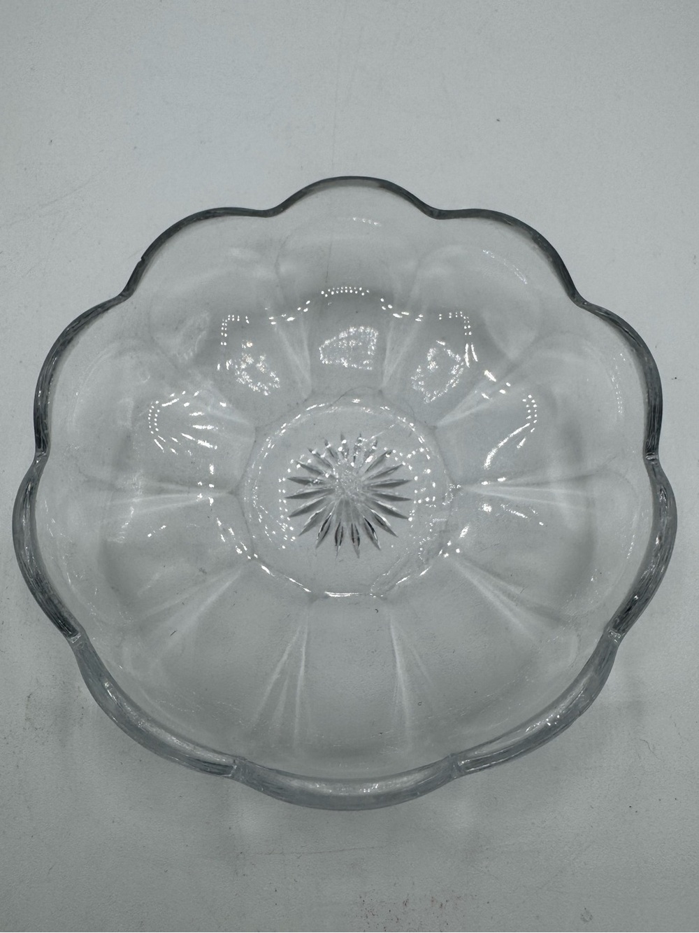 Vintage Heisey Clear Glass Dish/Bowl Pattern Unknown